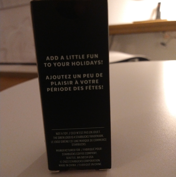 Starbucks Holiday Keychain Ornament 2022 Gold Berry Set NWT - Picture 6 of 8